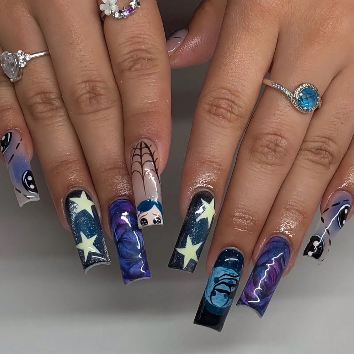 24pcs Y2k Star Graffiti Press  - đánh giá và giá Nail Art Press On